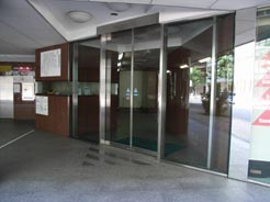 エントランス 拡大表示